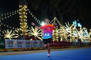 BIB: 100, 42471
                            <button type="button" onclick="openModal(19622522)" class="btn btn-primary btn-sm float-right btn-popup" data-toggle="modal" data-target=".modal-high-quality">
                        <i class="fas fa-shopping-cart"></i> Add to Cart
                    </button>
                                            <button type="button" onclick="isThisMe(19622522, true)" class="btn btn-success btn-sm float-right btn-popup btn-isme hidden" data-toggle="tooltip" data-placement="bottom" title="นี่คือรูปของคุณใช่ไหม คลิกที่นี่เพื่อเอาเข้าอัลบั้ม">
                        <i class="fas fa-plus"></i> Add to album
                    </button>
                    <button type="button" onclick="isThisMe(19622522, false)" class="btn btn-warning btn-sm float-right btn-popup btn-isnotme hidden">
                        <i class="fas fa-ban"></i> Remove from album
                    </button>